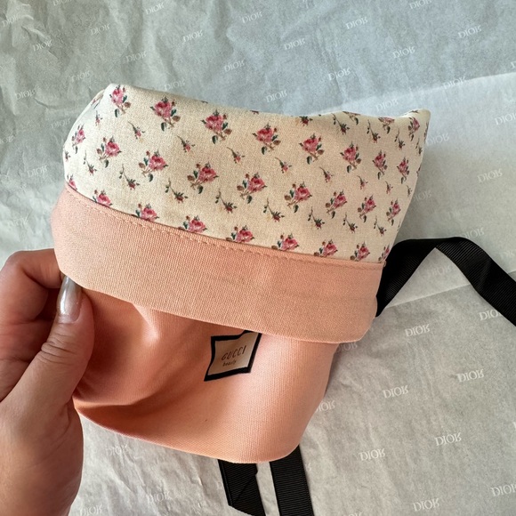Gucci Beauty Pouch - Picture 7 of 7